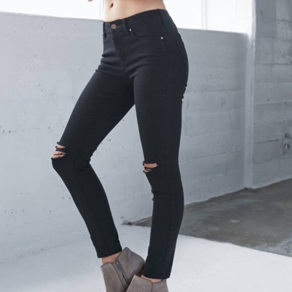 Bullhead Black High Rise Skinniest Ankle Jean