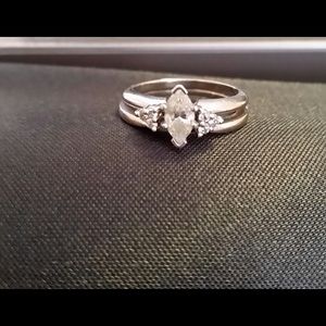 Marquis cut diamond engagement/wedding band