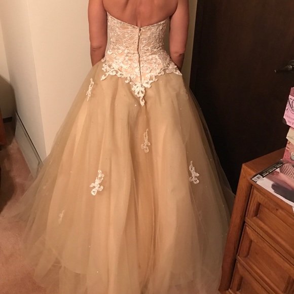 Marie Lee by Madeline Gardner gown - Picture 2 of 3