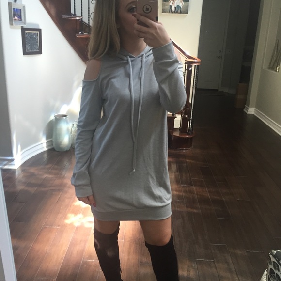 SALE⭐️LAST1• Cold Shoulder Hoodie Dress - Picture 3 of 7