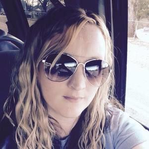 Meet your Posher, Staci