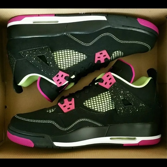 *SOLD* Air Jordan Retro IV 30th FuchsiaBlack - Picture 2 of 7
