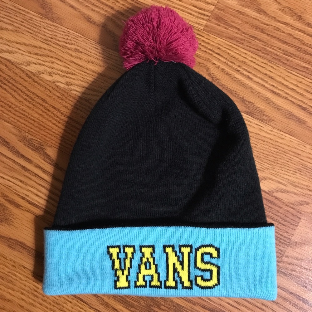 Pom Pom Beanie