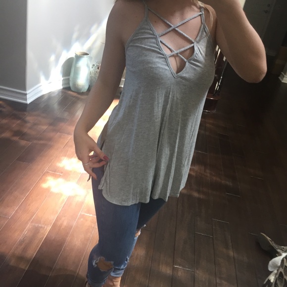 LAST//Criss Cross Heather Gray Tee - Picture 4 of 6