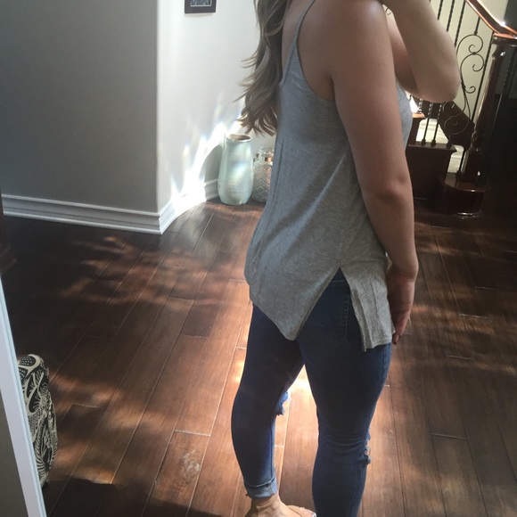 LAST//Criss Cross Heather Gray Tee - Picture 6 of 6