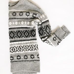 American Eagle Outfitters Sweater