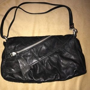 Lucy Black leather Crossbody