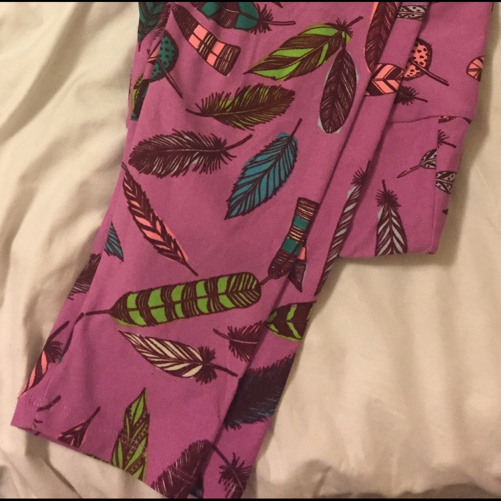 NWOT Lularoe TC Feather Leggings