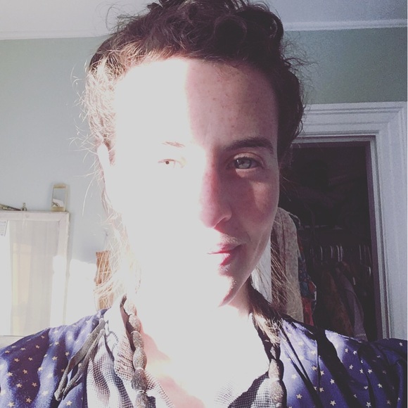 Meet the Posher - Picture 2 of 2