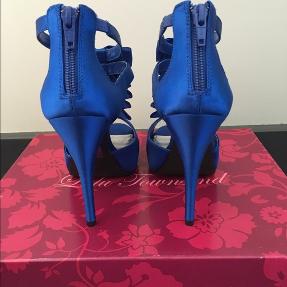 Lulu Townsend Blue Platform Pump with Bows - Picture 4 of 4