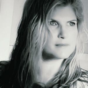 Meet your Posher, Laurie