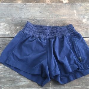 Lululemon gym short