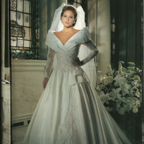 Alfred Angelo Dresses & Skirts - ✅ ACCEPTING OFFERS ✅ Alfred Angelo