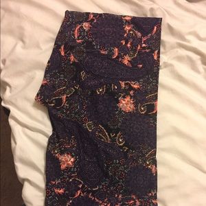 NWOT Paisley TC Lularoe Leggings