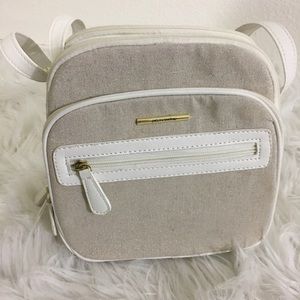 Jaclyn Smith Cross Body Bag