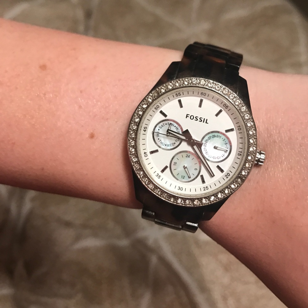 Tortoise Shell White And Silver Face Fossil Watch! - image 1