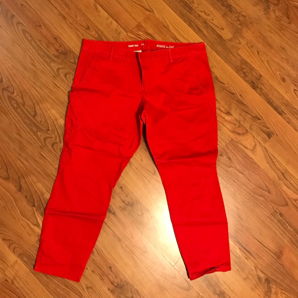 Gap Red khaki crop pants