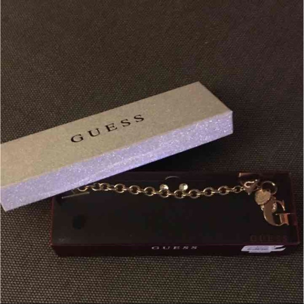 ❌SOLD❌ NIB Guess Charm Bracelet Earring Set