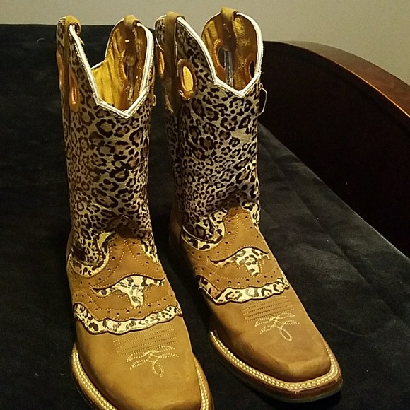 Cowgirl boots - Picture 1 of 5