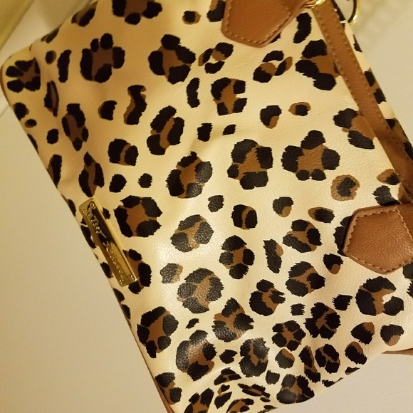 Betsey Johnson purse - Picture 3 of 6