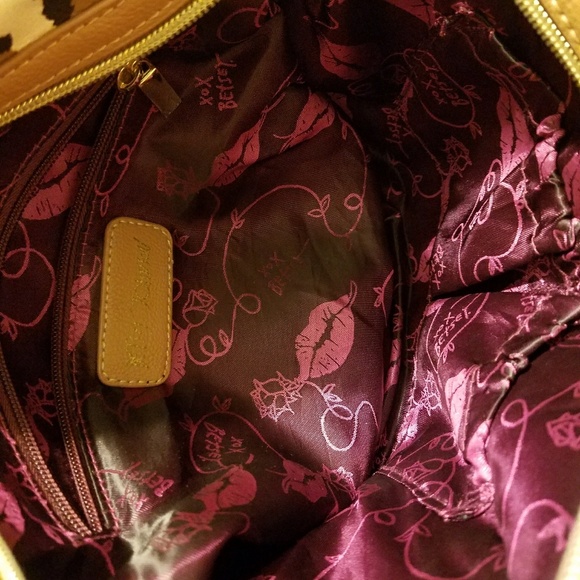 Betsey Johnson purse - Picture 5 of 6
