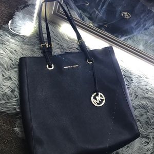 MICHAEL KORS DEEP TOTE BAG