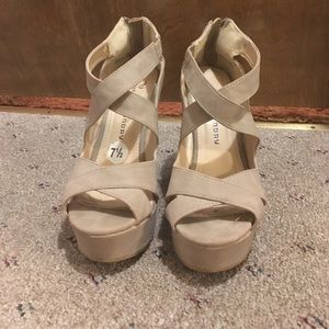 Platform sandals