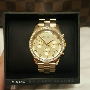 EUC marc jacobs watch gold with crystals