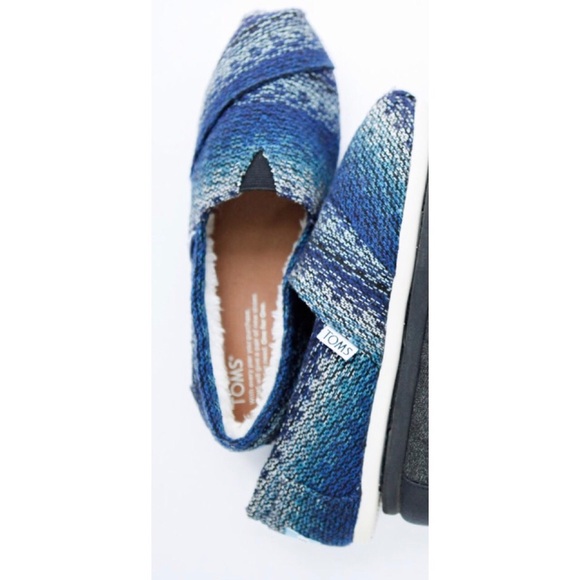 Rare Blue Woven Shearling Classic TOMS - Picture 2 of 3