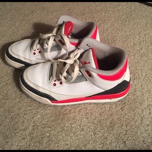 Jordan Fire Red 3s