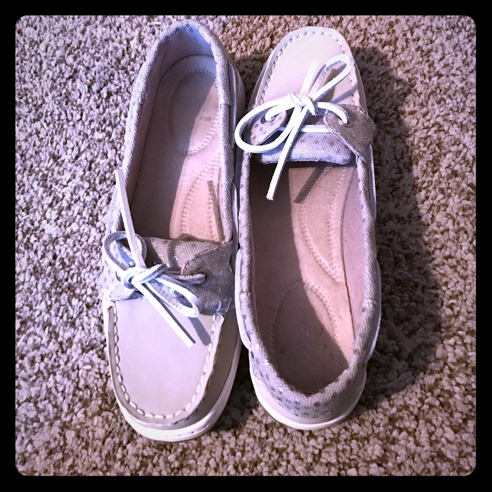Comfy boat shoes
