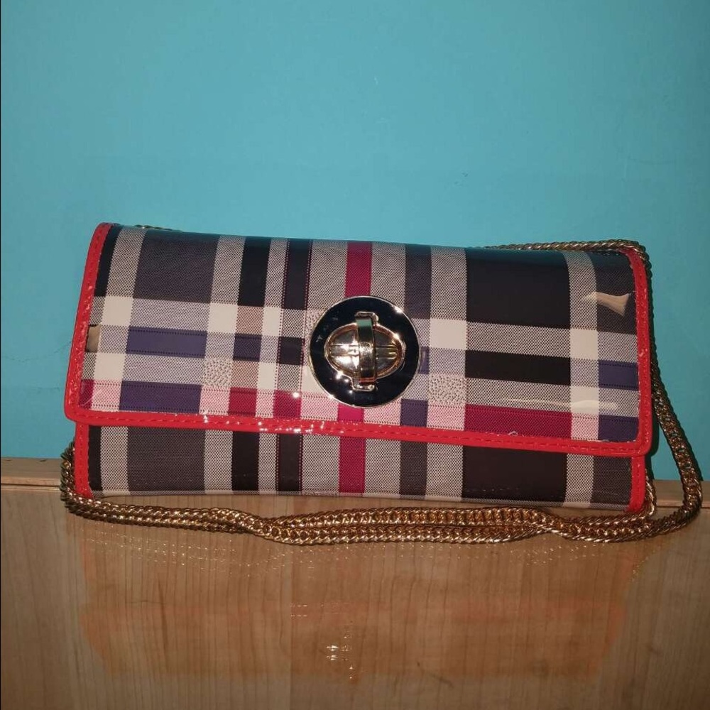 Plaid Patterned Clutch with Strap