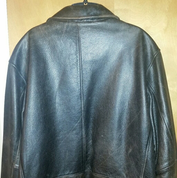 Eddie Bauer leather bomber jacket - Picture 4 of 8