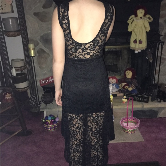 High-low, black laced prom dress - Picture 2 of 2