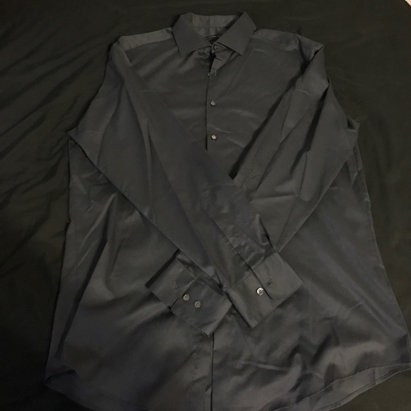 Van Heusen dress shirt - Picture 1 of 1