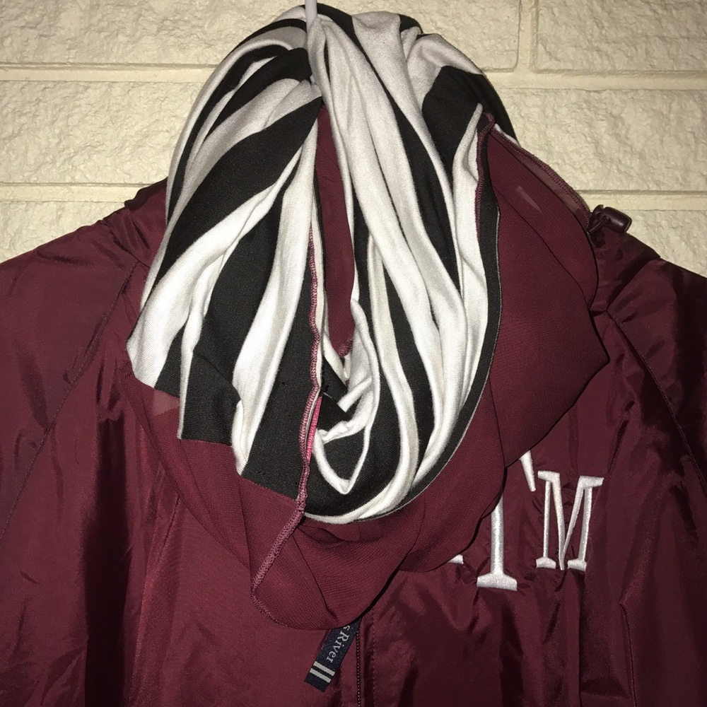 Sale! Adorable Gameday Couture Infinity Scarf!