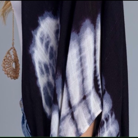 Long Navy Blue Tye Die Wrap Cape - Picture 7 of 7