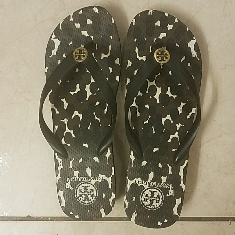 Authentic Tory Burch flip flops used