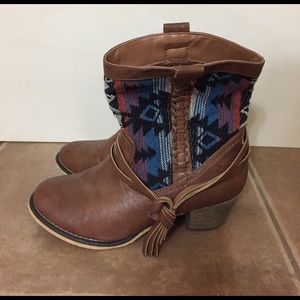Cute cowboy/fashion boots