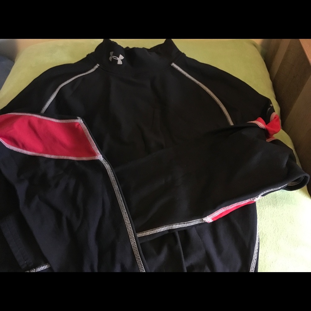 Youth Large Under Armour Thermal Shirt Black