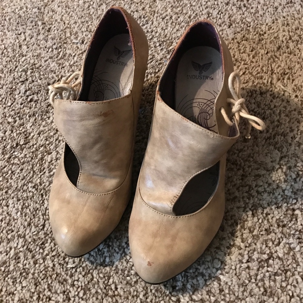 Cute Anthropologie-like shoes!