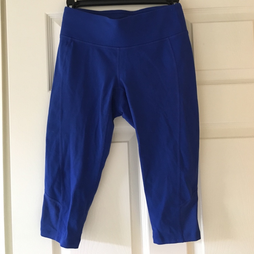 Bright blue athletic cropped pants