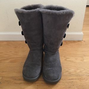 Grey Bailey Button Uggs (1873)  size 10