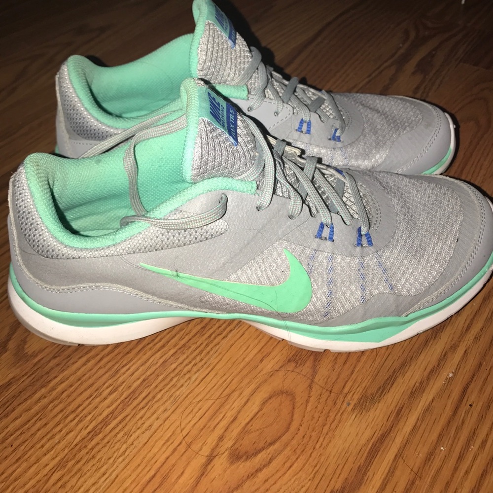 Nike Flex Shoes