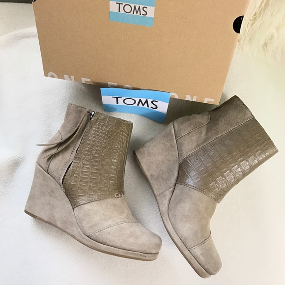TOMS Shoes - TOMS BRAND NEW Suede ankle wedge bootie