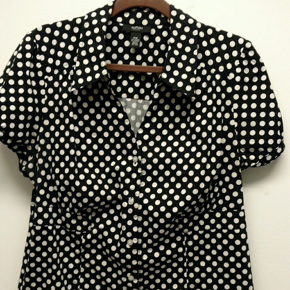 Alfani polka dot fitted blouse black/white 18w EUC