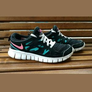 *Sold Elsewhere​* Nike free run 2 sz 4.5