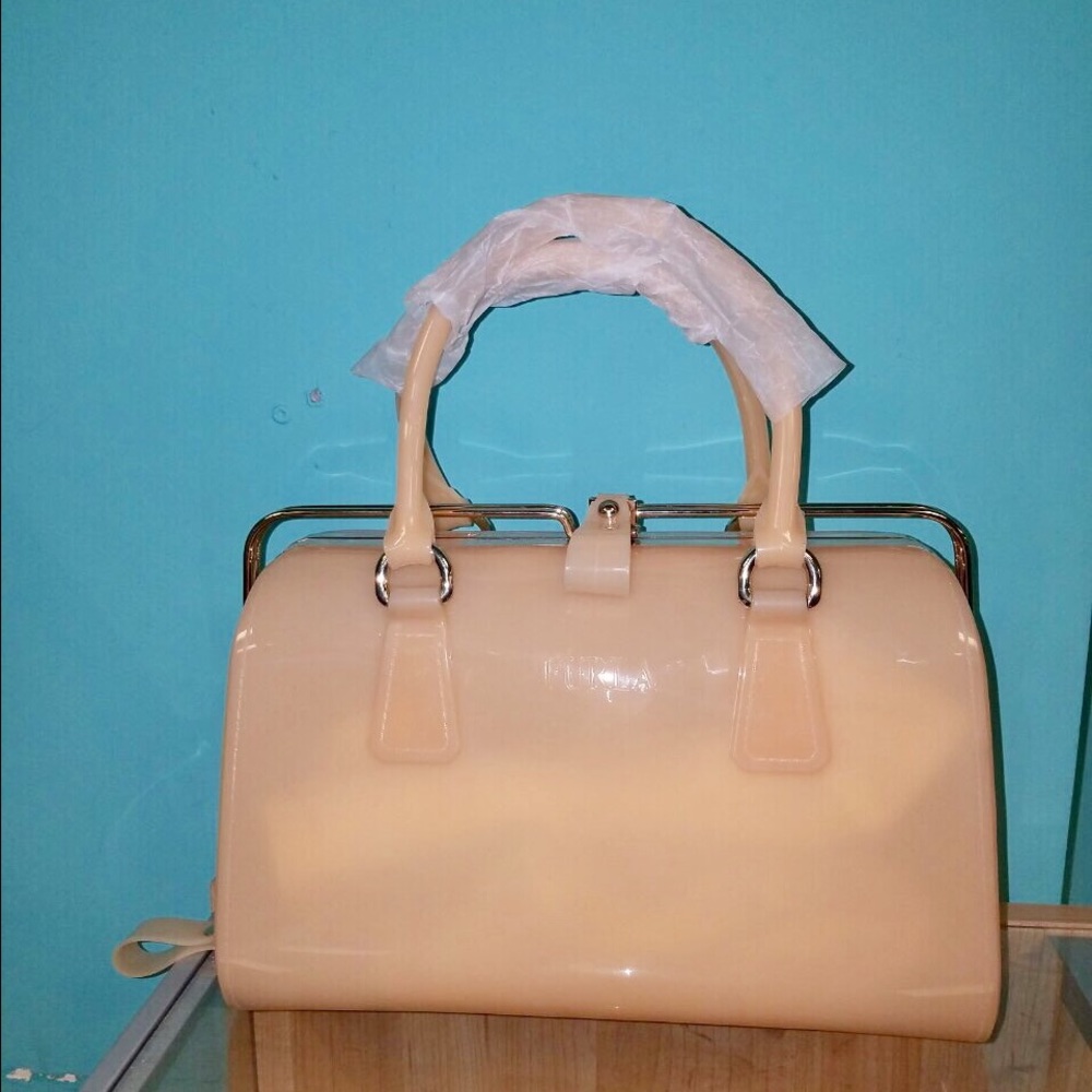 Cream/Tan Bag