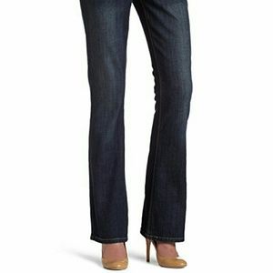 Levi's Misses Slender Boot Cut 526 Jeans