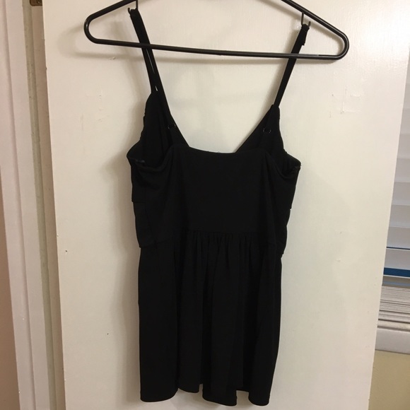 Black tank - Picture 3 of 3